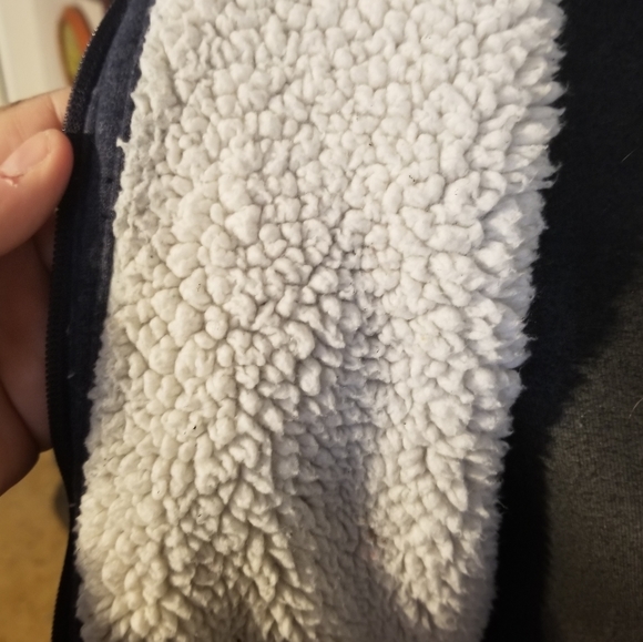 Hollister fleece-lined soft jacket, sz M - Picture 6 of 8